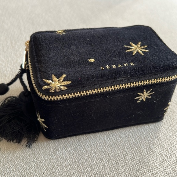 Sezane Handbags - Sézane Velvet Square Jewelry Case in Black with Stars